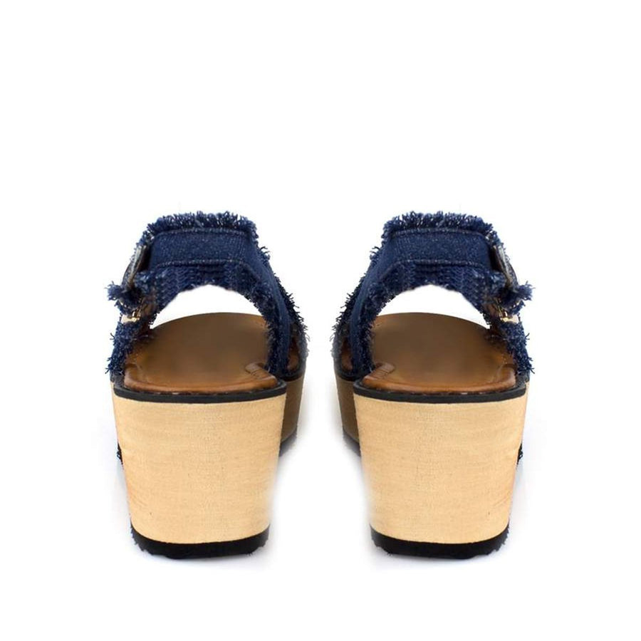 BLUE DENIM