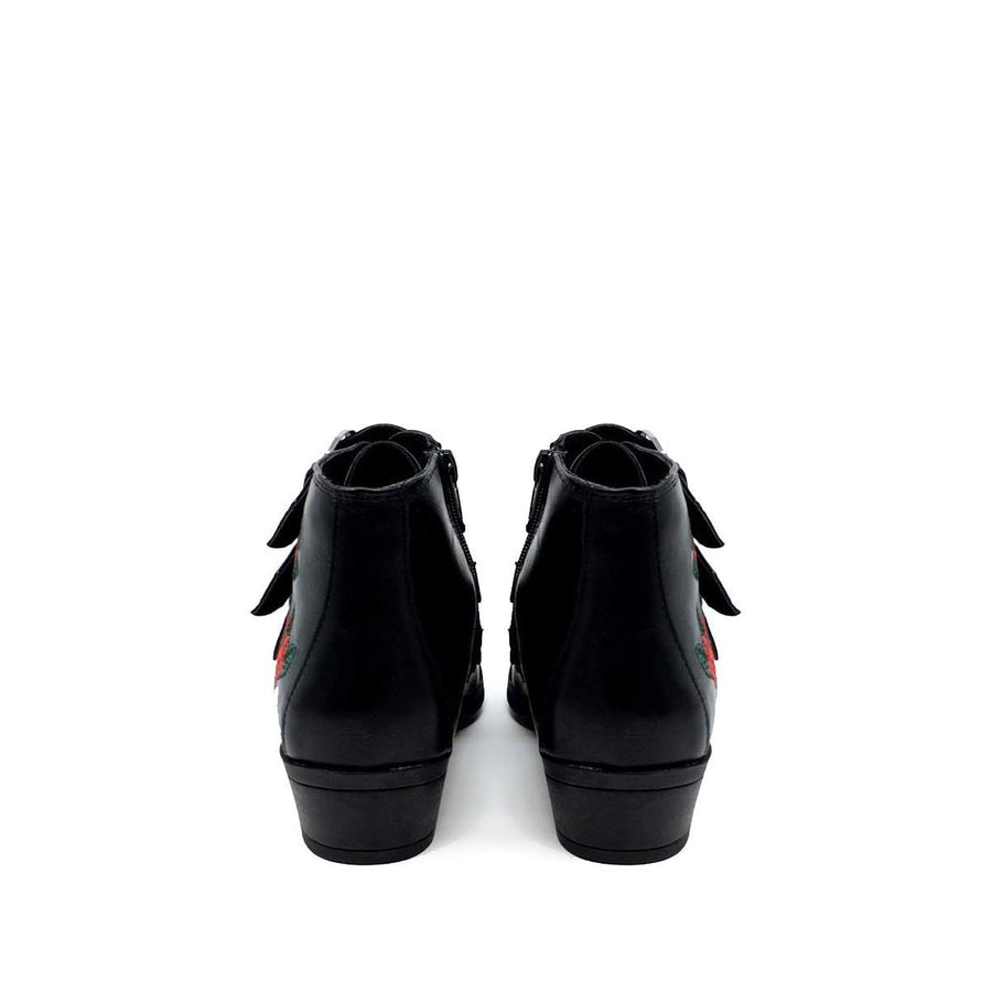 BLACK PU