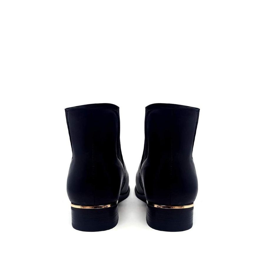 BLACK PU