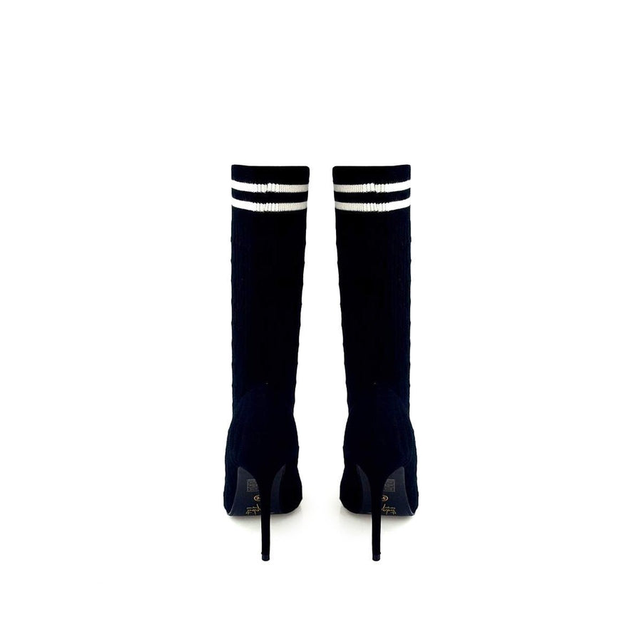 BLACK KNIT